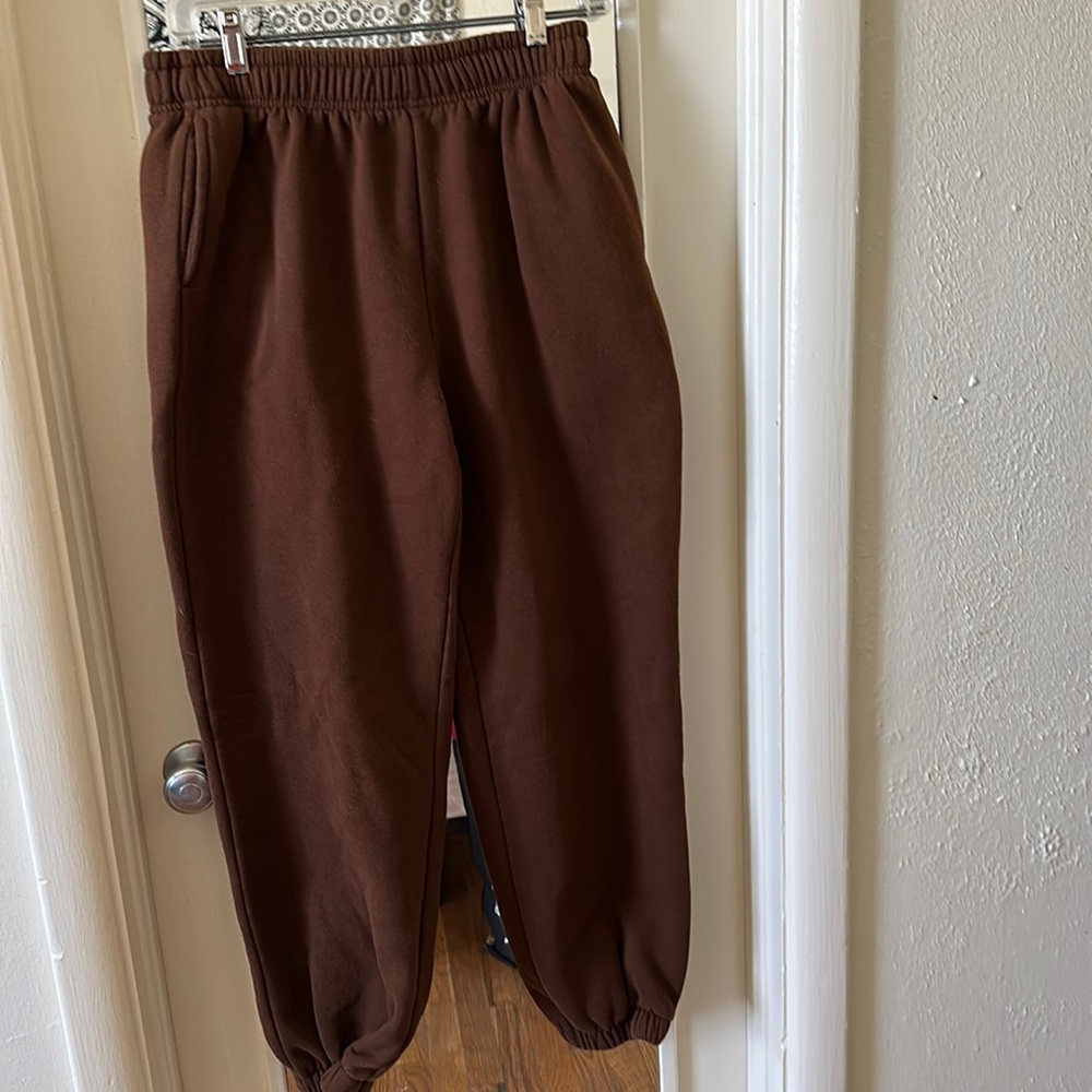 Cuffed High Waisted Brown Sweatpants